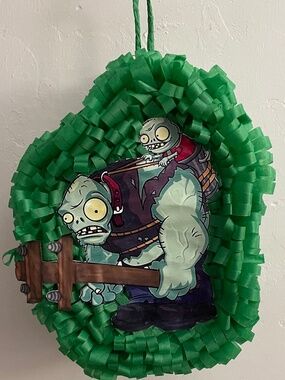 Plants V Zombie Gargantuan Pinata 16x 12 x 6